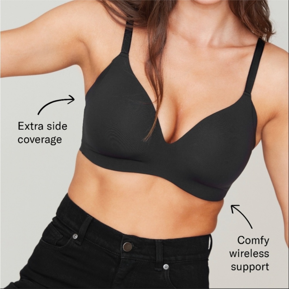 Knix Black Wingwomen Contour Wireless Bra with Extra Side Coverage